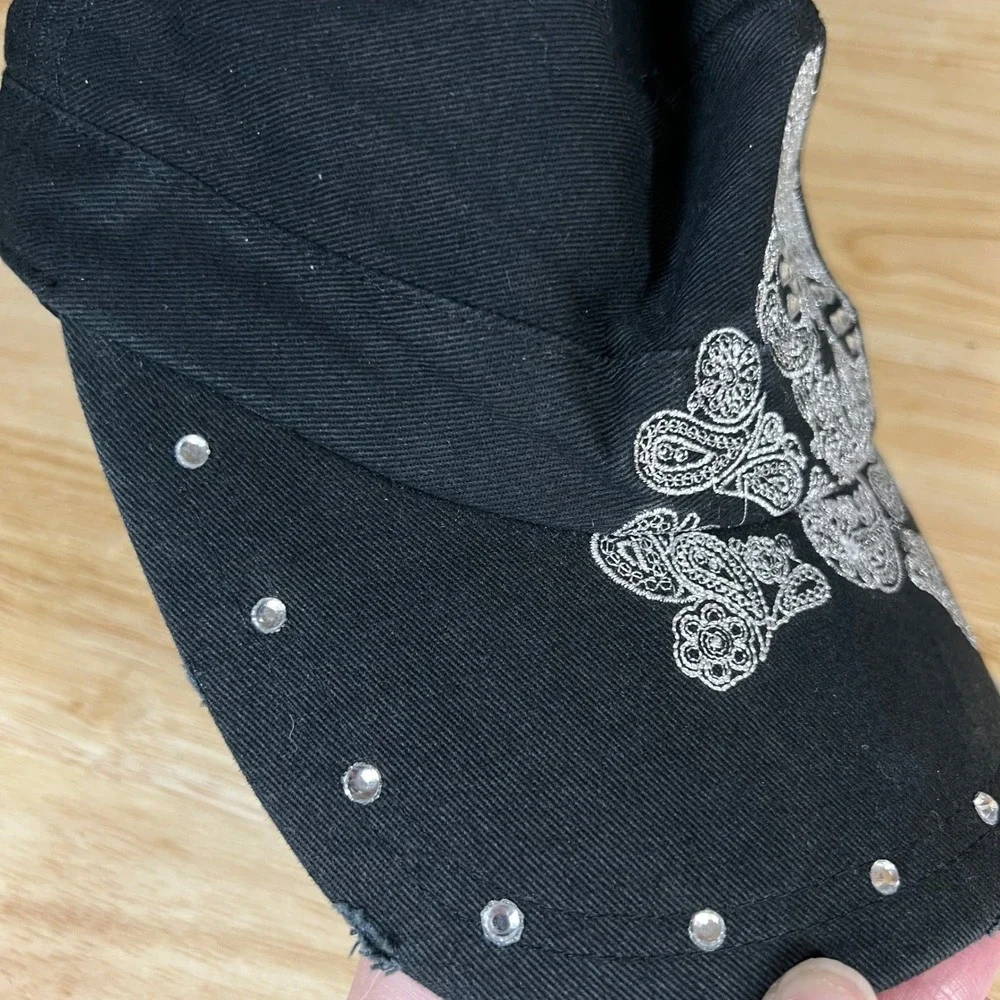 Ariat Black Cotton Cadet Hat Silver Embroidered Sugar Skull Rhinestone Distress
